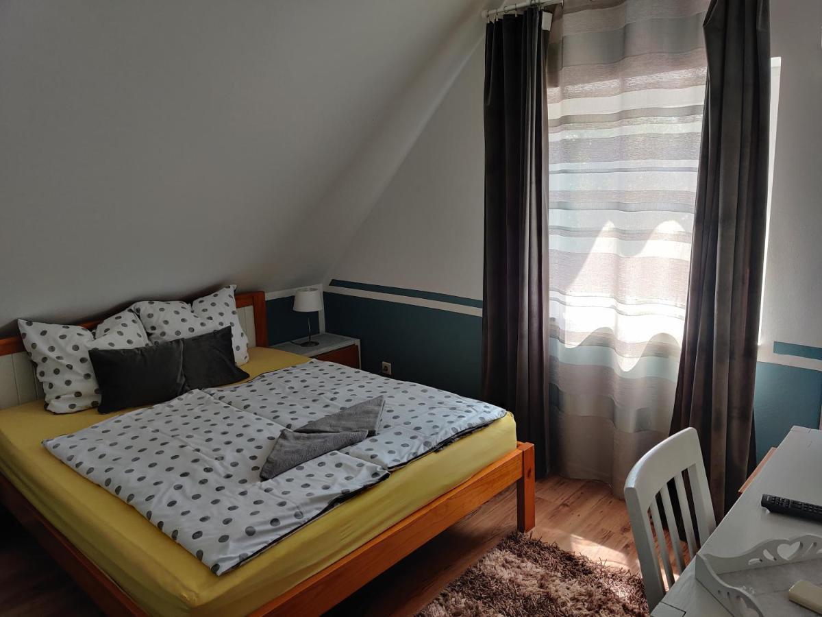 Villa Italia Guest House Siofok Luaran gambar