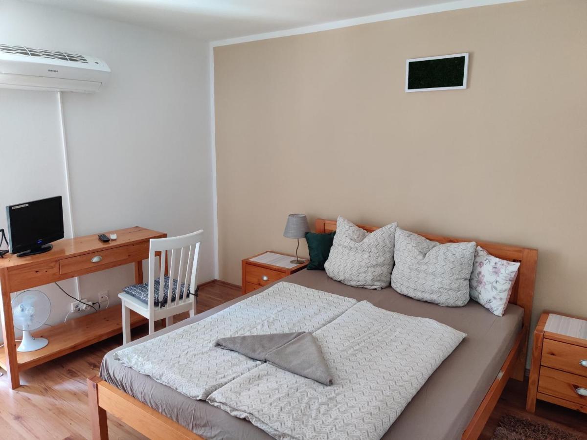 Villa Italia Guest House Siofok Luaran gambar